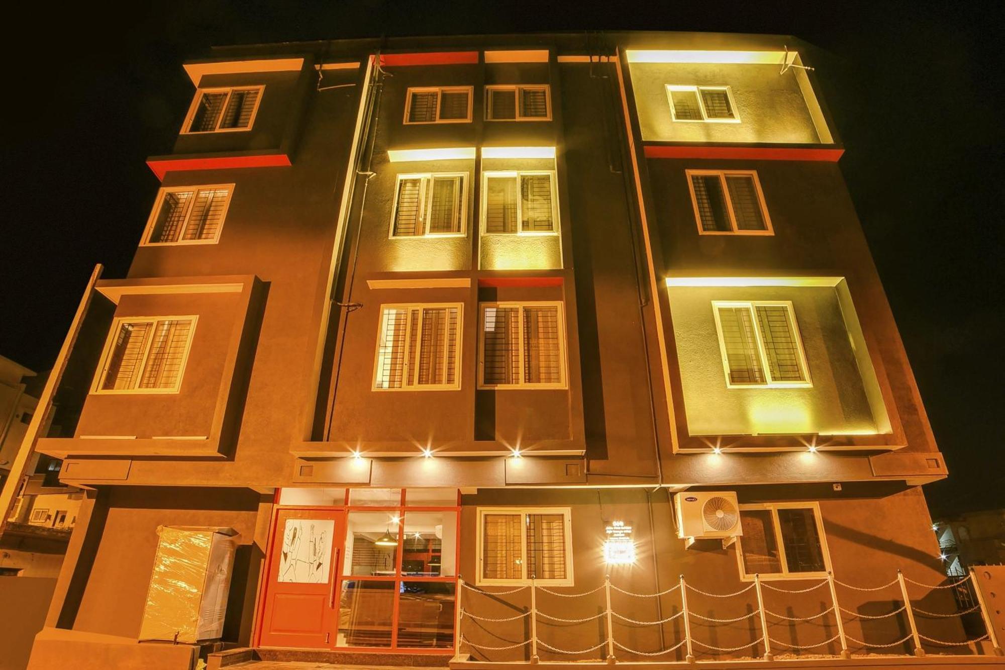 Townhouse Sarvar Hospitality Near Ascendas Park Square Mall Бангалор Екстериор снимка