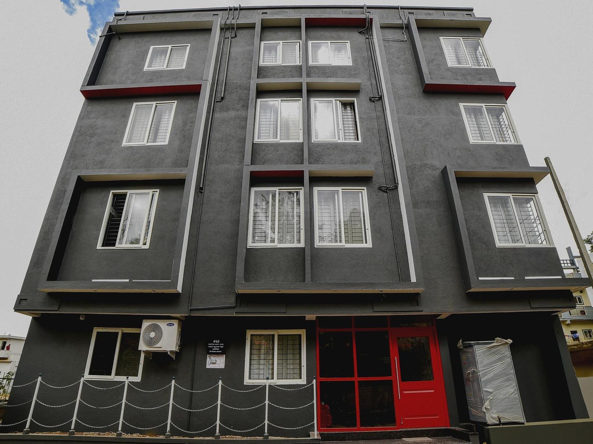 Townhouse Sarvar Hospitality Near Ascendas Park Square Mall Бангалор Екстериор снимка